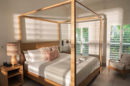 Islander Resort - image 6
