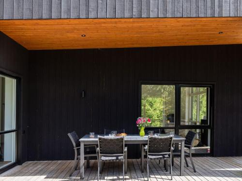 Holiday Home Paradiset by Interhome in Holmsjo