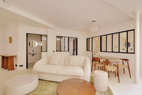Pick A Flat's Apartments in Montparnasse - Rue La Falguière, Paris