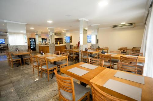 ห้องอาหาร, Hotel Golden Park Uberaba By Nacional Inn in อูเบอราบา