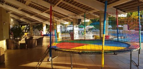 Enseada Nautico beira do lago com piscina aquecida in Parque Termas de Caldas