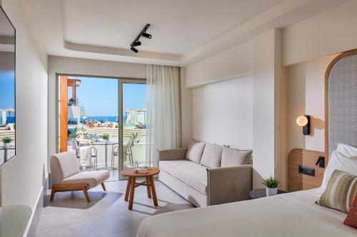 Facilities, Enorme Santanna Island in Sissi