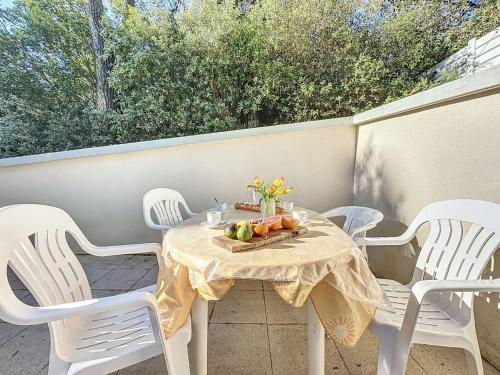 Holiday Home Epicea by Interhome in Saint Michel Chef Chef