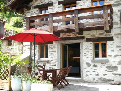 Holiday Home Rustico Emilio by Interhome in Roveredo