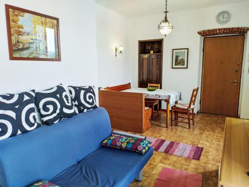 Apartment Rosa by Interhome in Intra