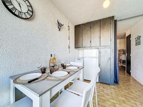 Studio Le Lagon Bleu-8 by Interhome in Le Grau-du-Roi