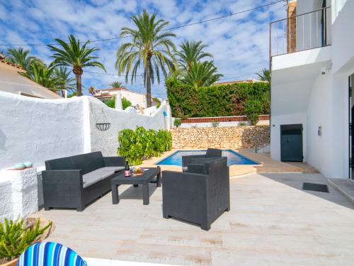 Holiday Home Hagios by Interhome – khách sạn tại Les Cometes
