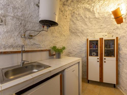 Holiday Home Cueva Mariana Pineda by Interhome in Terque
