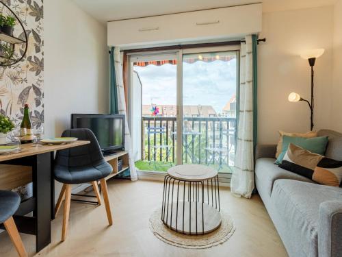 Apartment Les Jardins de la Plage by Interhome in 維萊敘爾梅爾