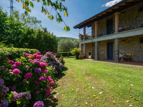 Holiday Home La Terrazza Rosata by Interhome in Camporgiano