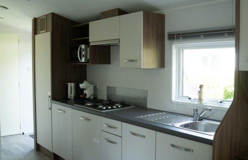 Kitchen, Vakantiepark de Zeeuwse Parel - Summerdream in Tholen