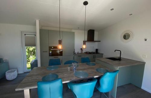 Kitchen, Vakantiepark de Zeeuwse Parel - de Schelde in Verspreide huizen Scherpenisse