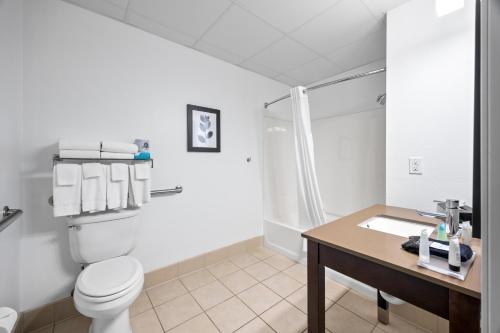 Independence Stay Hotel & Suites Room Type - Studio - Disability Access