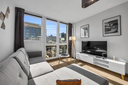 Rondo ONZ Apt - 11th Floor, Top location, Metro - by Rentujemy, Varsovie