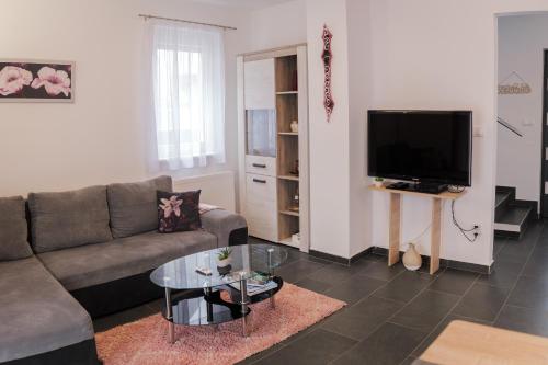 Laura Luxury Apartman Gyenesdiás