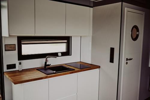 Houseboat Nowe Guty