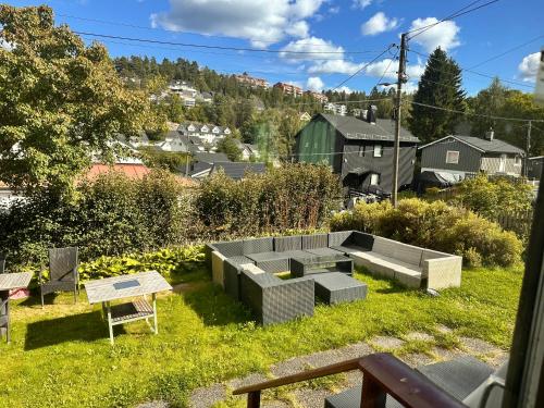 Kert, Asleep in the Valley Villa in Nordstrand
