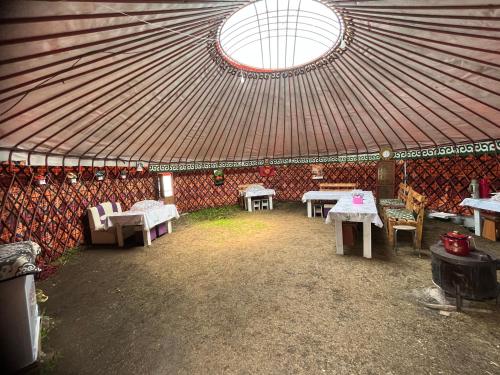 Emin Sky Camp in Teploklyuchenka