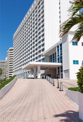 UNIT #908 Castle Beach Club Condominium