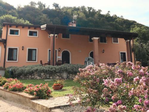 Hotelli välisilme, L'Abbraccio della Vigna - Alloggio Agrituristico in Montecchio Maggiore