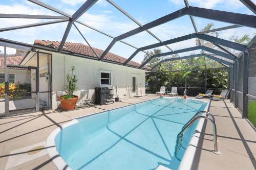 438 Kendall Drive - image 2