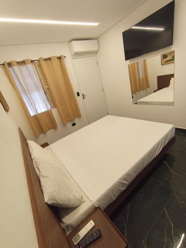Free way motel, Сан-Паулу