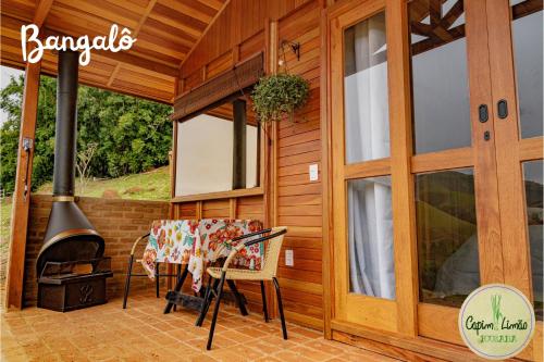 ทัศนียภาพ, Pousada Capim Limão (Pousada Capim Limao) in กวาราตินกิวต้า