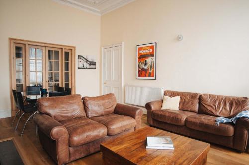 Traditional Central 2 Bedroom Apartment, Édimbourg