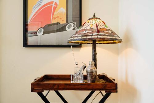 Traditional Central 2 Bedroom Apartment - main image