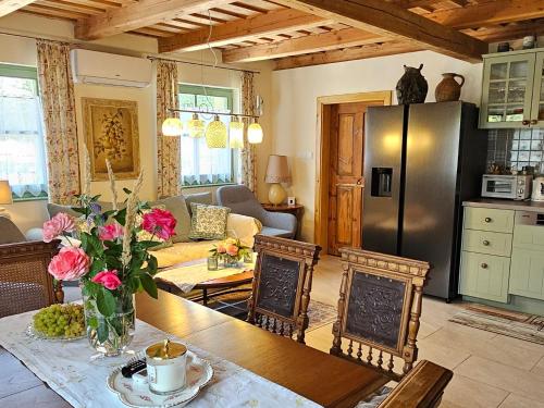 Darya Pince in Gosztola