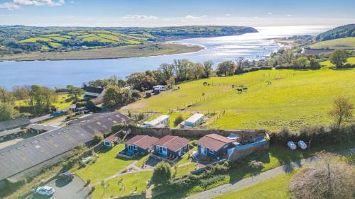 2 Bed in Llangain oc-h30184 gîte à louer Morfa Bach