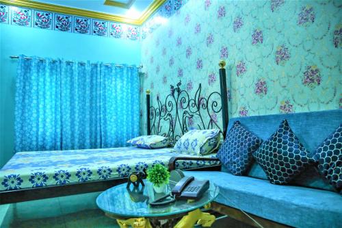 1 queen bed