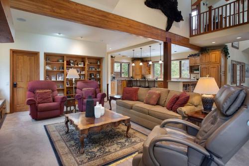 Streamside Lane home