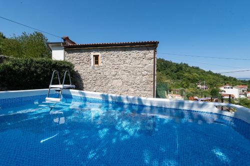 สระว่ายน้ำ, Casa Pietra - Rural Holiday Home Opatija in รูคาวัซ