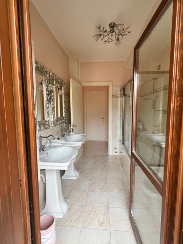 Castello Santa Croce in เครโมน่า