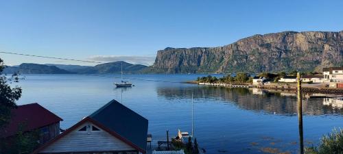 Gemütliche Ferienwohnung am Fjord (Gemutliche Ferienwohnung am Fjord) in Sørbøvågen