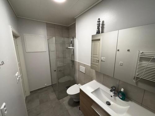 Vannas istaba, Gemütliche Ferienwohnung am Fjord (Gemutliche Ferienwohnung am Fjord) in Sørbøvågen