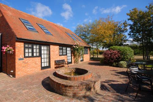 Crouchers Hotel - image 12