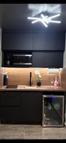 Location Escape in Carolina