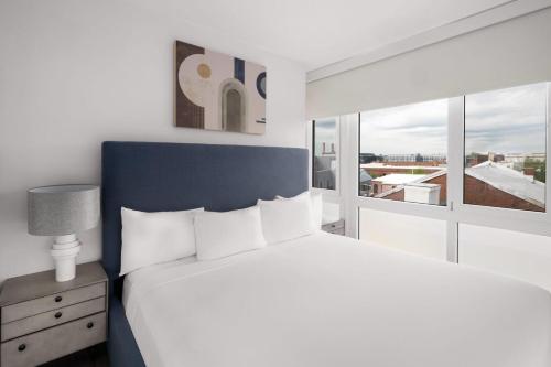 Reside Navy Yard, a Wyndham Residence Room Type - 1 Queen Bed, 1-Bedroom Deluxe Apartment, Non-Smoking 