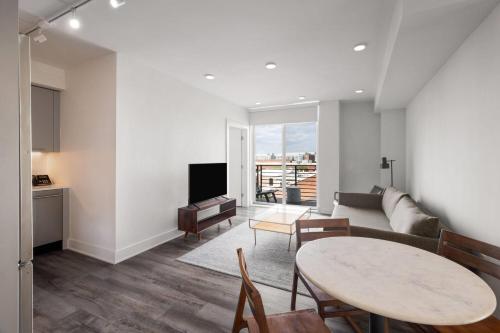 Reside Navy Yard a Wyndham Residence - image 4