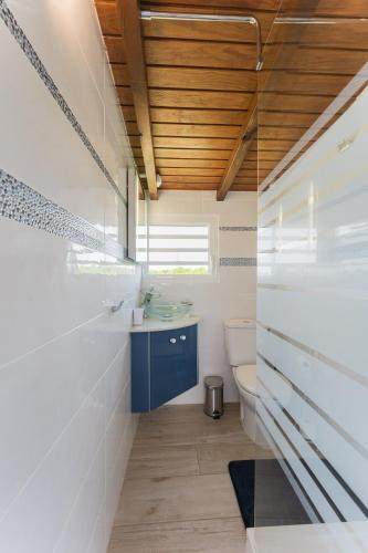 Villa Zetwal piscine jacuzzi vue mer in Mare Gaillard