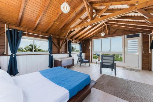 Villa Zetwal piscine jacuzzi vue mer in Mare Gaillard