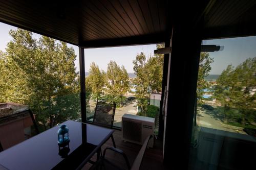 Apartment with Sea View 305