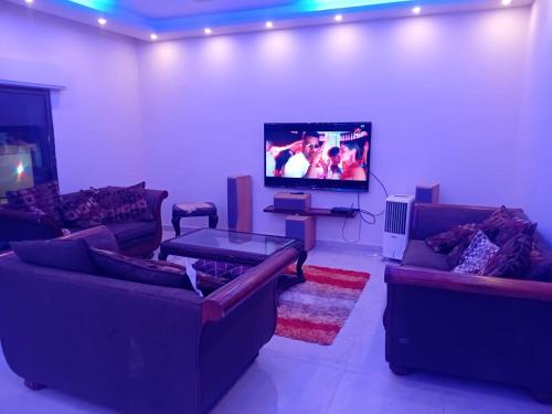 توينز فيلا tv, Amman (foto 6)