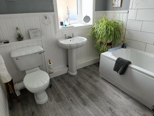 浴室, Snowberry Cottage in 路易斯島