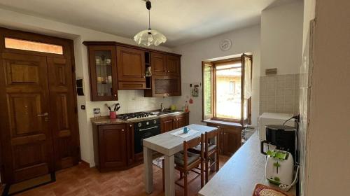 La casina nel Borgo in Четона