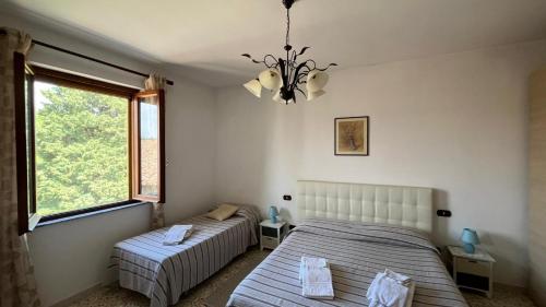 La casina nel Borgo in Четона