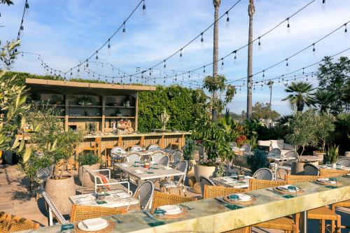 Four Seasons Hotel Los Angeles at Beverly Hills - image 12