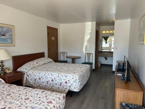 2 queen beds